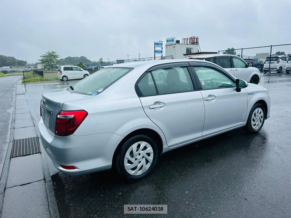 Toyota COROLLA AXIO 2018 1300062-4