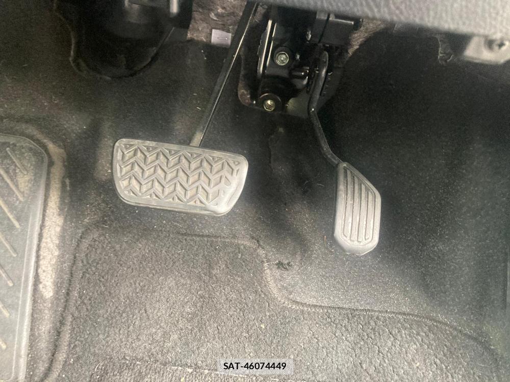 Toyota COROLLA AXIO 2019 1311423-24