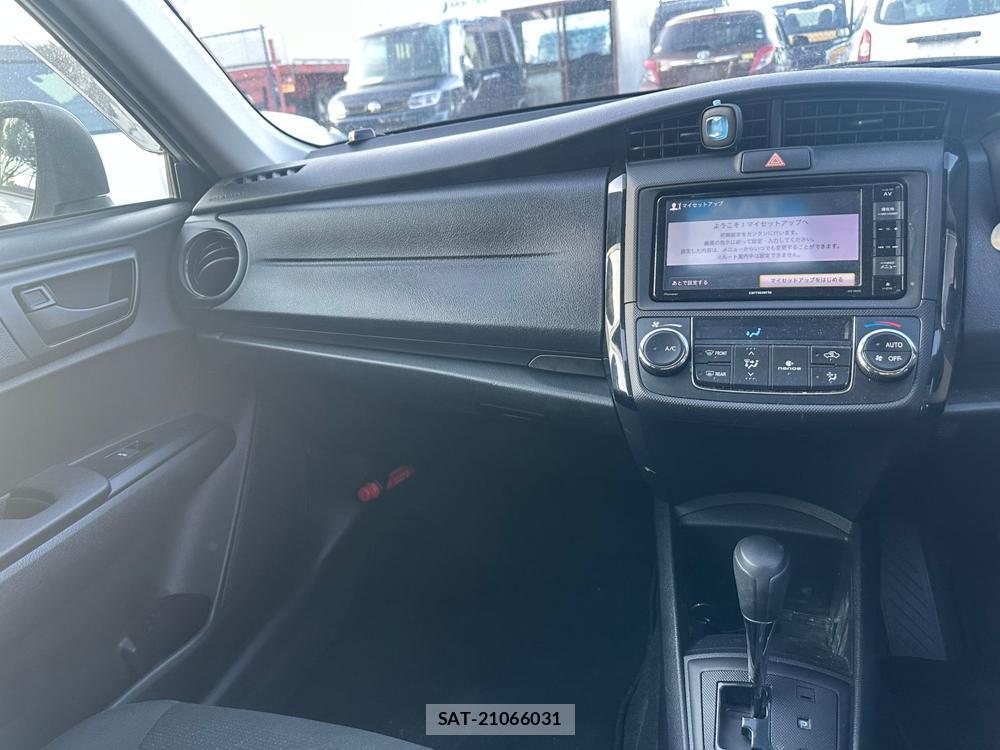 Toyota COROLLA AXIO 2020 1407168-16