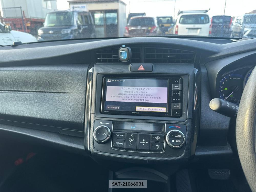 Toyota COROLLA AXIO 2020 1407168-17