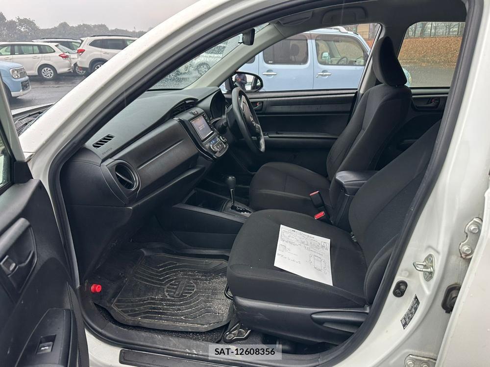 Toyota COROLLA AXIO 2020 1438292-10