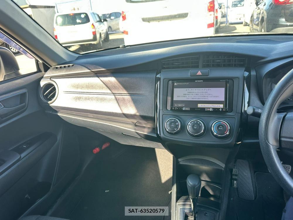 Toyota COROLLA AXIO 2019 1491631-17