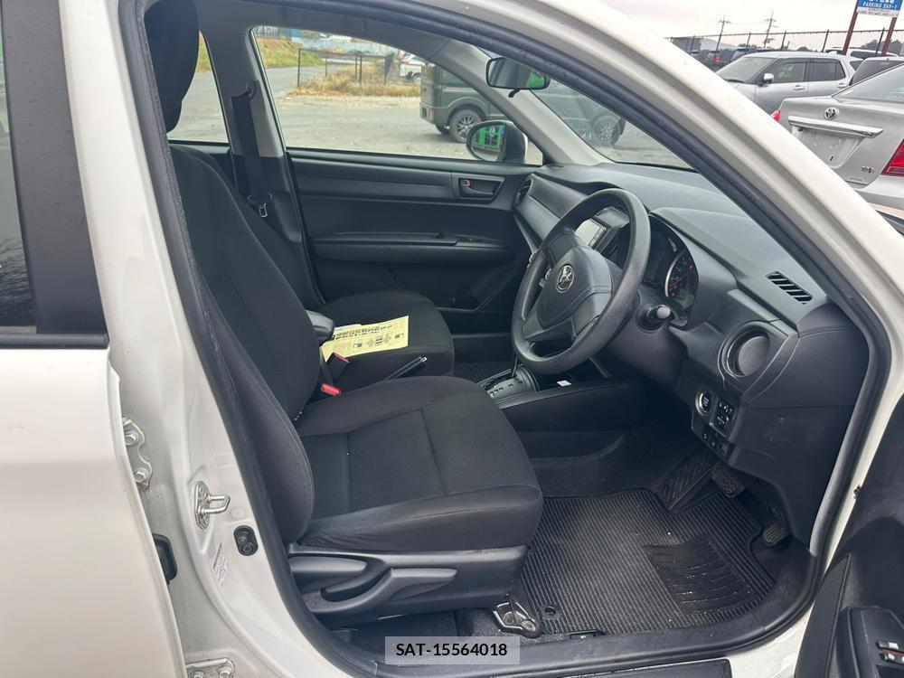 Toyota COROLLA AXIO 2020 1468719-10