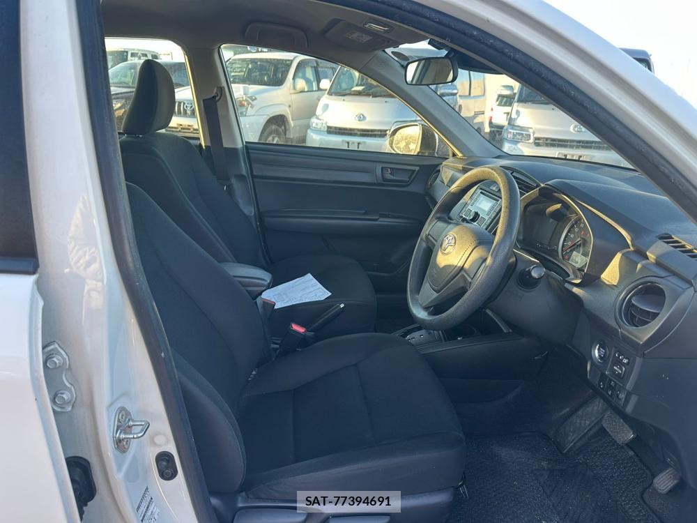 Toyota COROLLA AXIO 2019 1632185-11