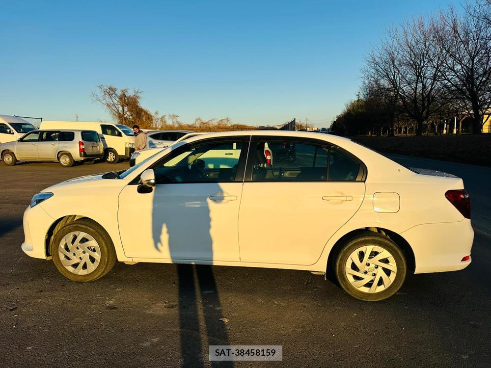 Toyota COROLLA AXIO 2020 1669070-1