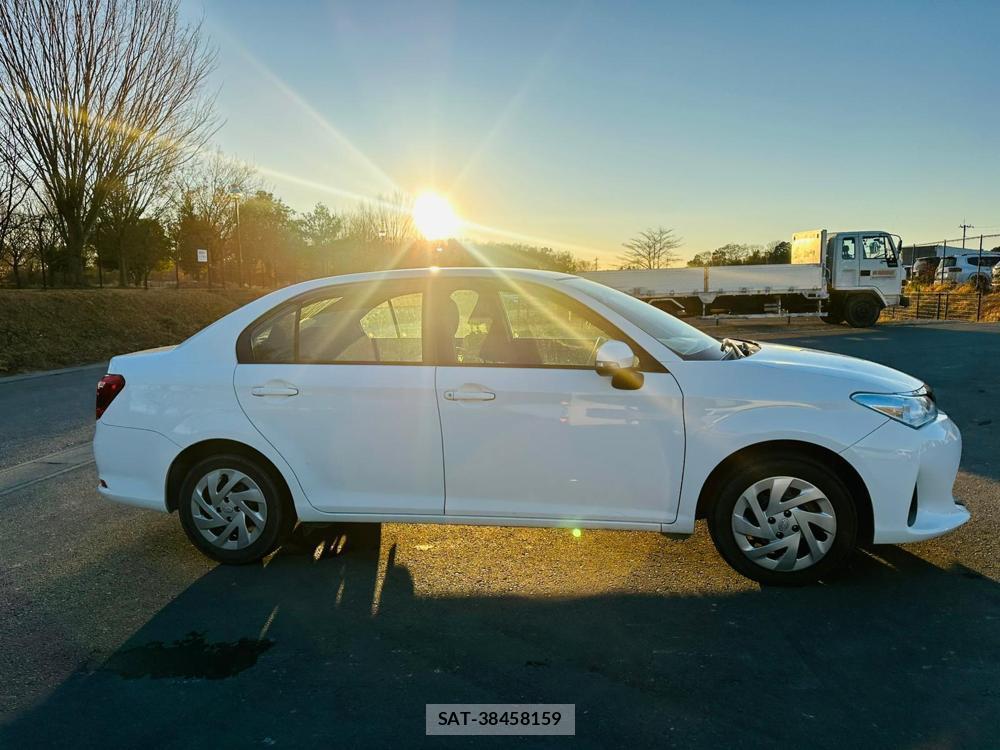 Toyota COROLLA AXIO 2020 1669070-5