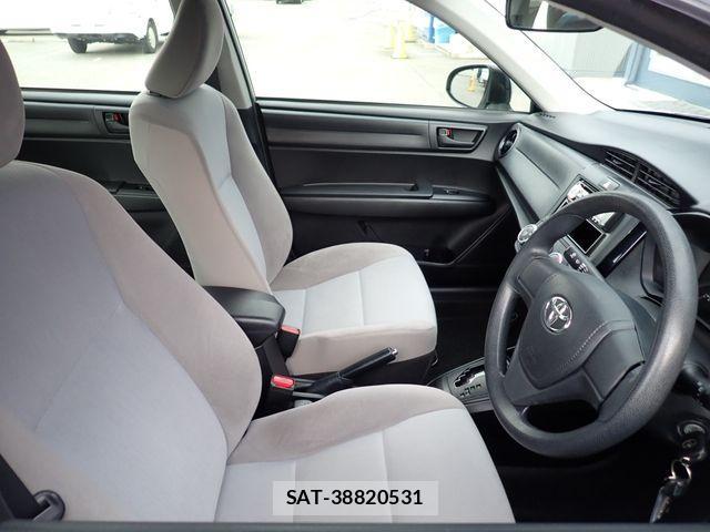 Toyota COROLLA AXIO 2017-11 2317954-14