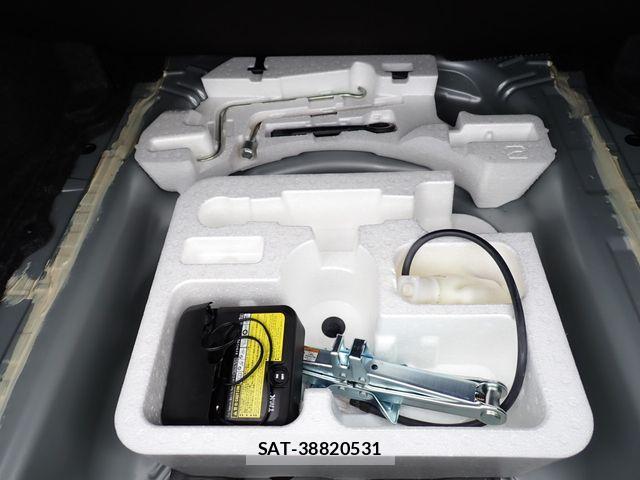 Toyota COROLLA AXIO 2017-11 2317954-17