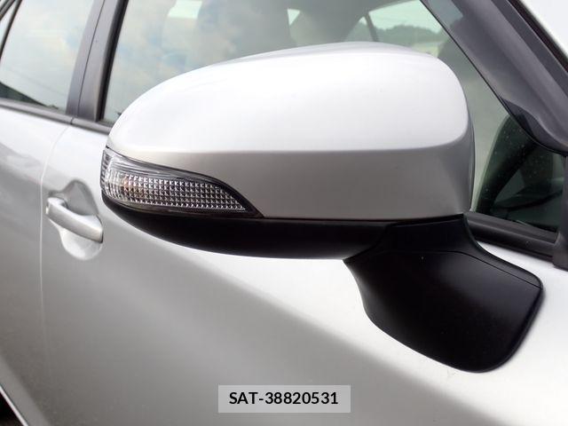 Toyota COROLLA AXIO 2017-11 2317954-22