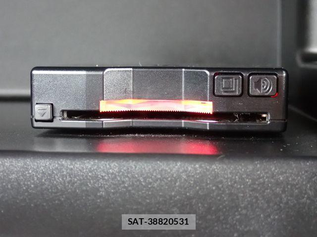 Toyota COROLLA AXIO 2017-11 2317954-4