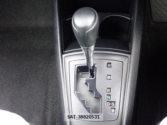 Toyota COROLLA AXIO 2017-11 2317954-8