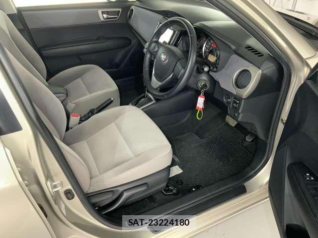 Toyota COROLLA AXIO 2013-02 3766569-19