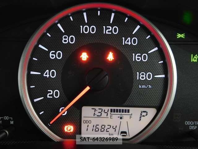 Toyota COROLLA AXIO 2016-04 4589118-14