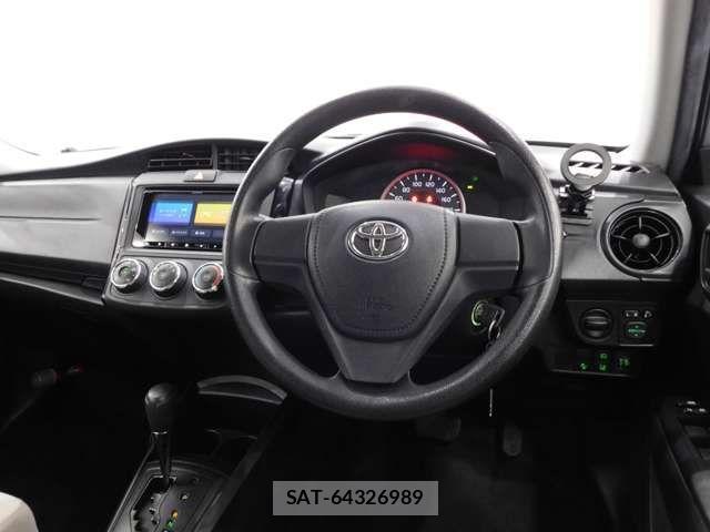 Toyota COROLLA AXIO 2016-04 4589118-16