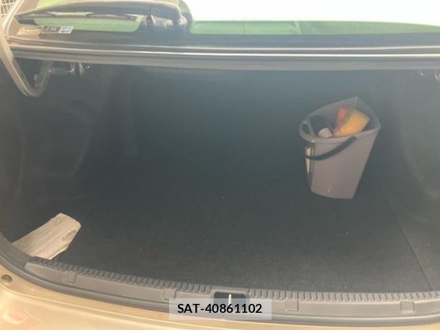 Toyota COROLLA AXIO 2017-07 6010179-14