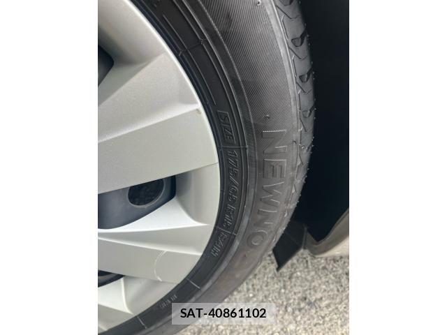 Toyota COROLLA AXIO 2017-07 6010179-15
