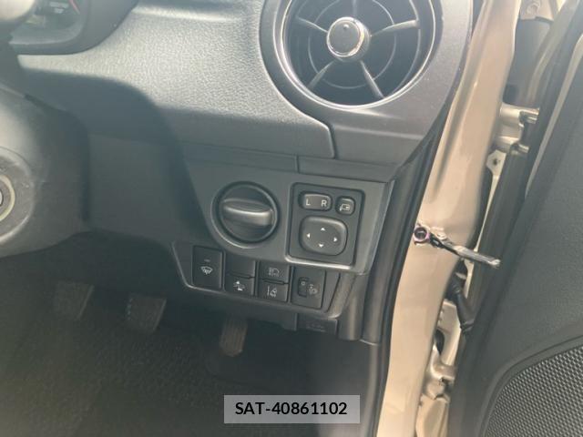 Toyota COROLLA AXIO 2017-07 6010179-25