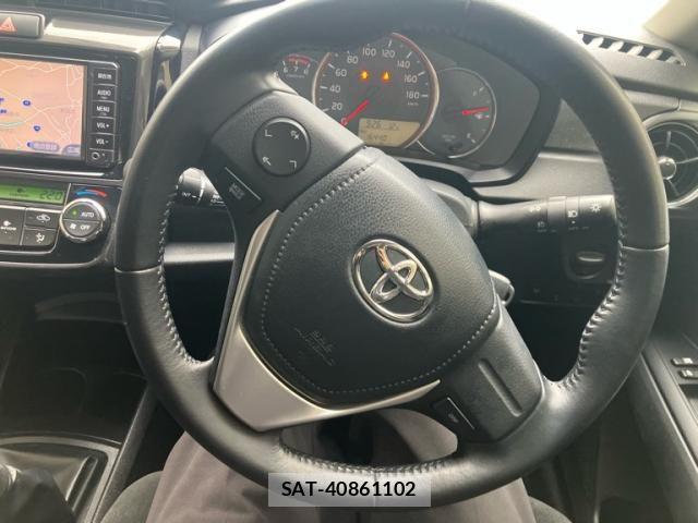 Toyota COROLLA AXIO 2017-07 6010179-27