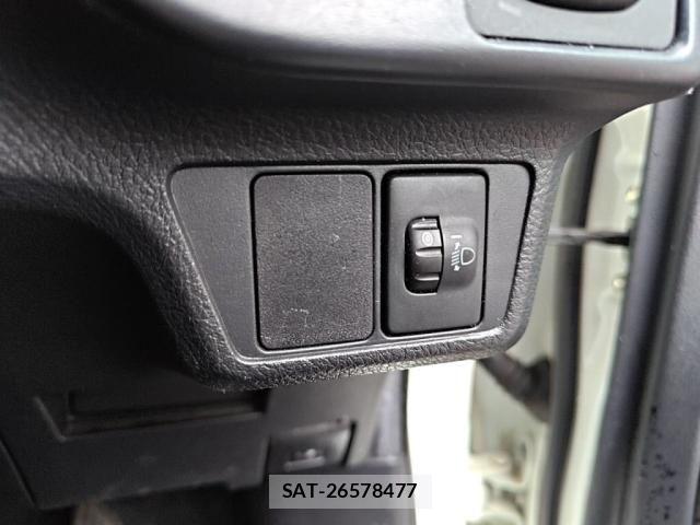Toyota COROLLA AXIO 2014-03 6212650-17