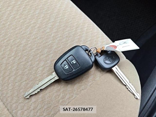 Toyota COROLLA AXIO 2014-03 6212650-19
