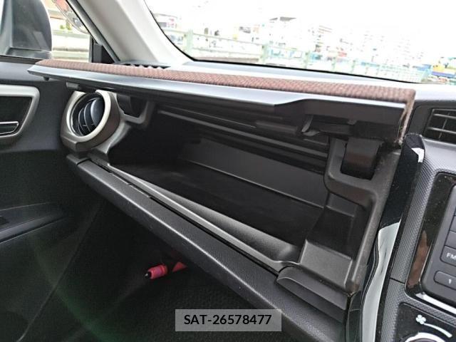 Toyota COROLLA AXIO 2014-03 6212650-21