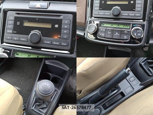 Toyota COROLLA AXIO 2014-03 6212650-4