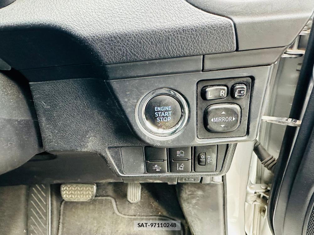 Toyota COROLLA AXIO 2020 6571090-16