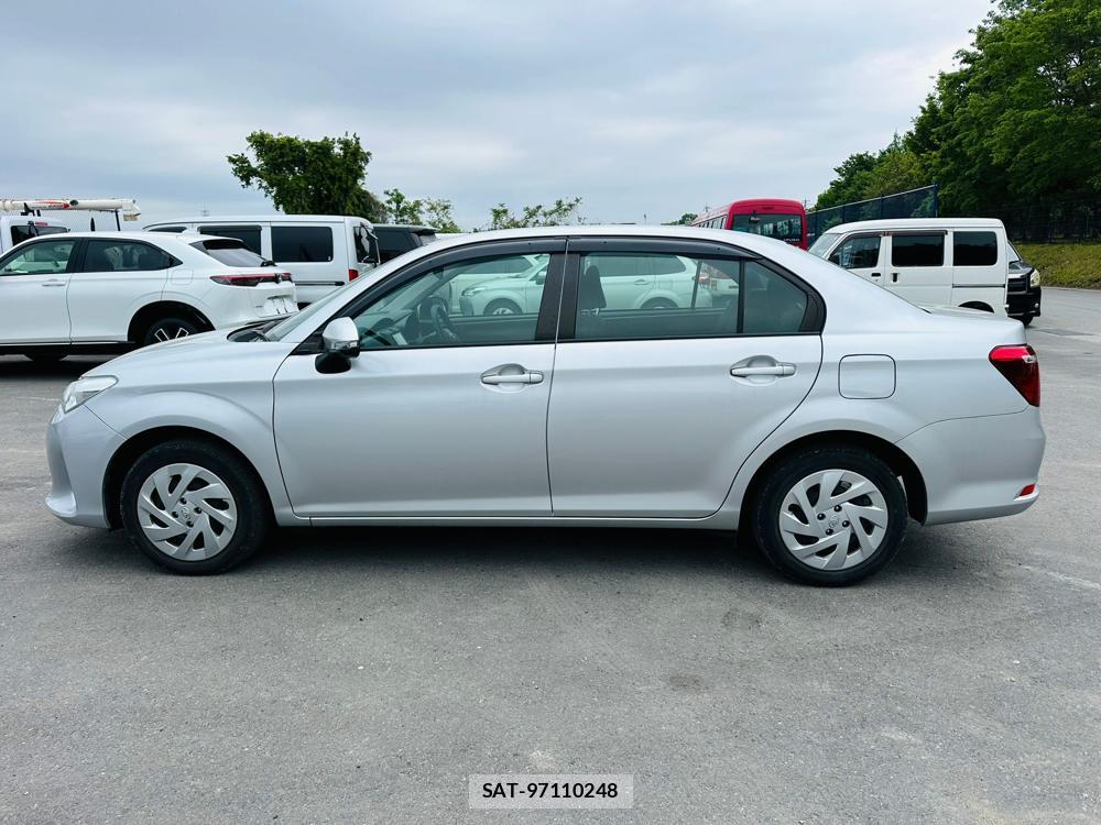 Toyota COROLLA AXIO 2020 6571090-1