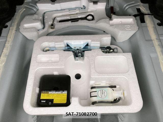 Toyota COROLLA AXIO 2021-04 6675400-15