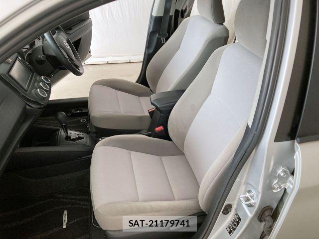Toyota COROLLA AXIO 2015-04 6715850-12