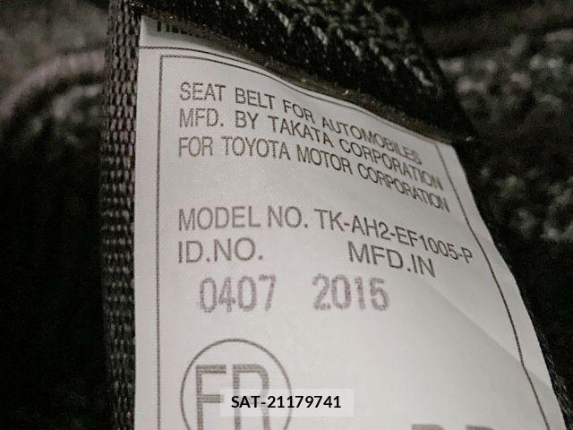 Toyota COROLLA AXIO 2015-04 6715850-21