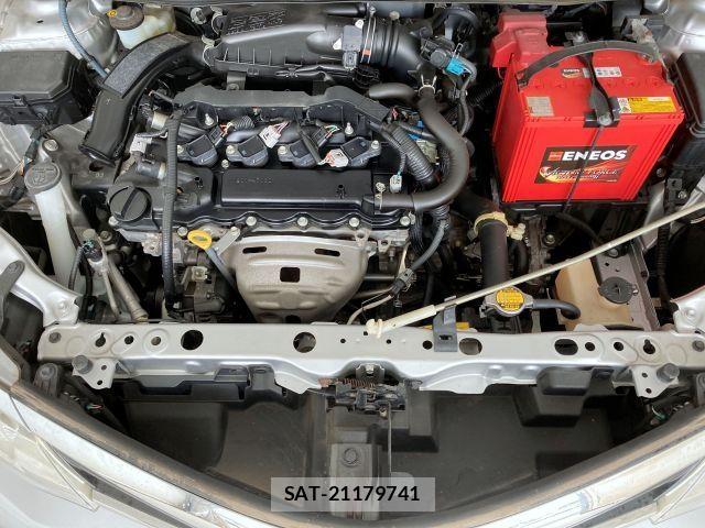 Toyota COROLLA AXIO 2015-04 6715850-24