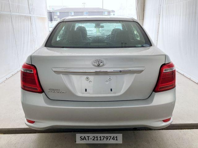 Toyota COROLLA AXIO 2015-04 6715850-6