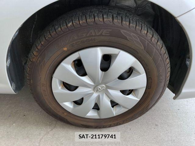Toyota COROLLA AXIO 2015-04 6715850-8
