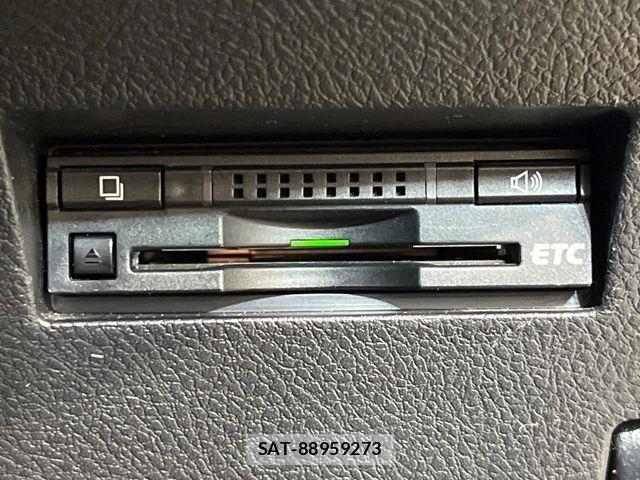 Toyota COROLLA AXIO 2015-12 6751073-6