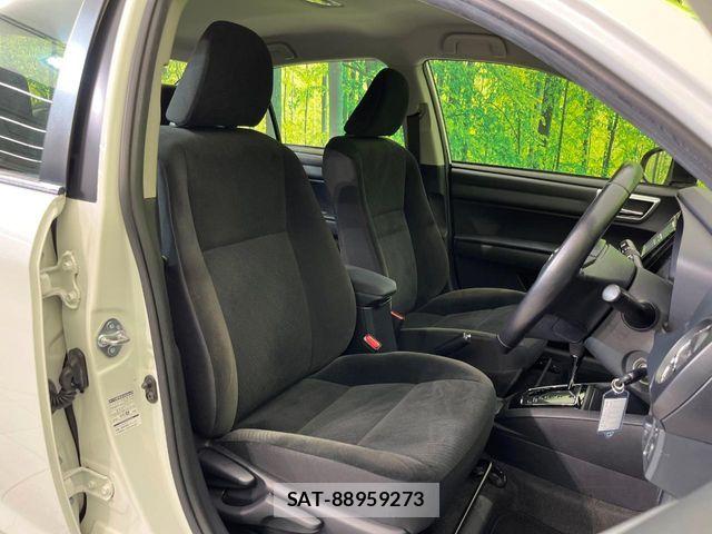 Toyota COROLLA AXIO 2015-12 6751073-7