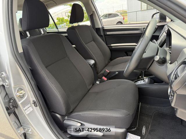 Toyota COROLLA AXIO 2025-02 6903377-13
