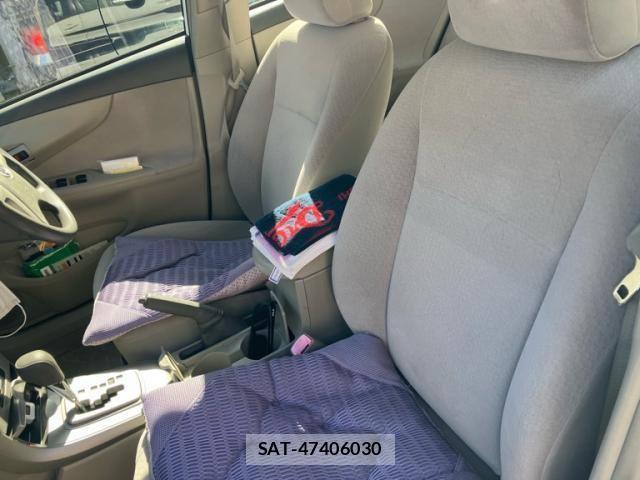 Toyota COROLLA AXIO 2011-08 6903378-8