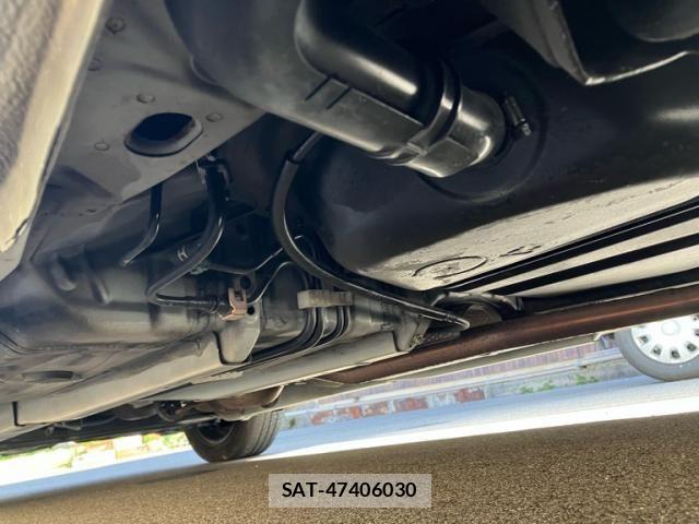 Toyota COROLLA AXIO 2011-08 6903378-15
