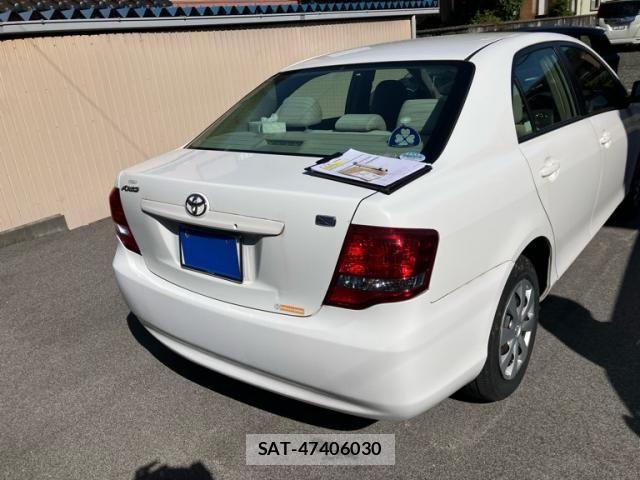 Toyota COROLLA AXIO 2011-08 6903378-1