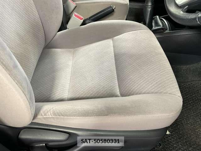 Toyota COROLLA AXIO 2013-03 6903384-19