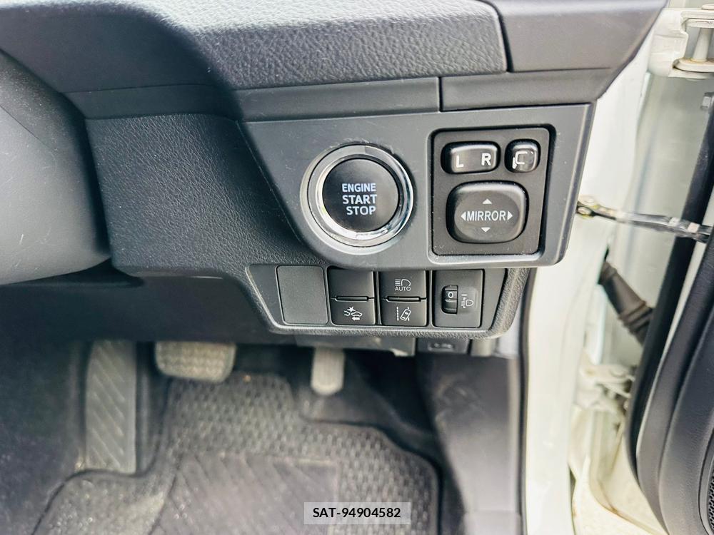Toyota COROLLA AXIO 2020 7009993-16