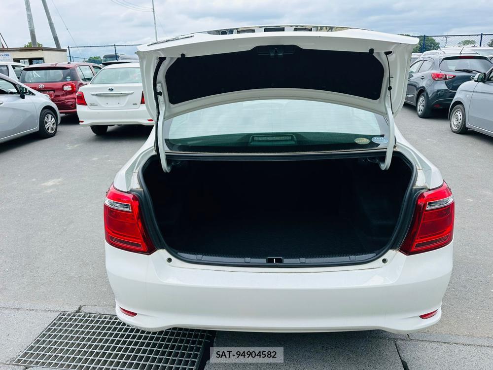 Toyota COROLLA AXIO 2020 7009993-25