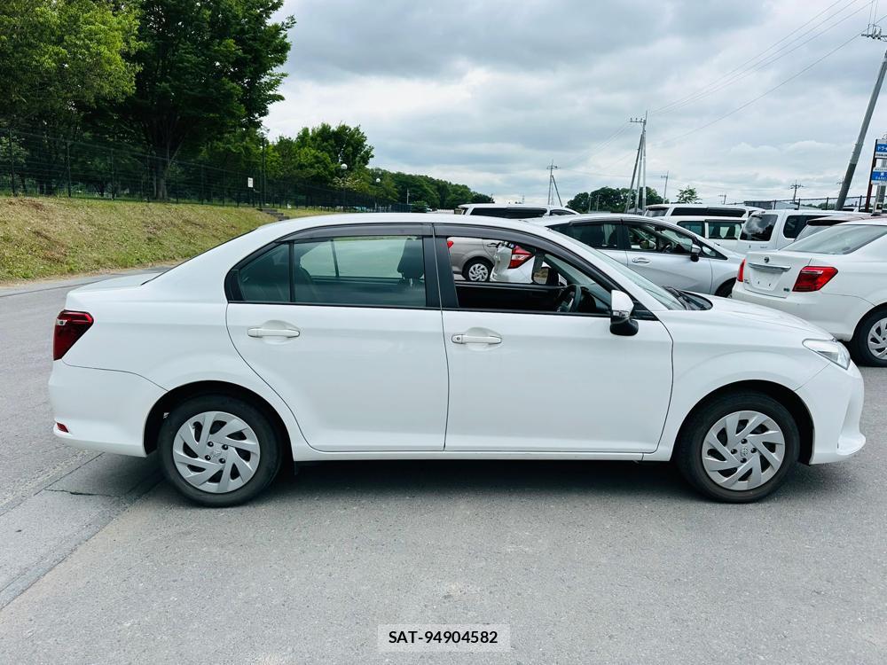Toyota COROLLA AXIO 2020 7009993-5