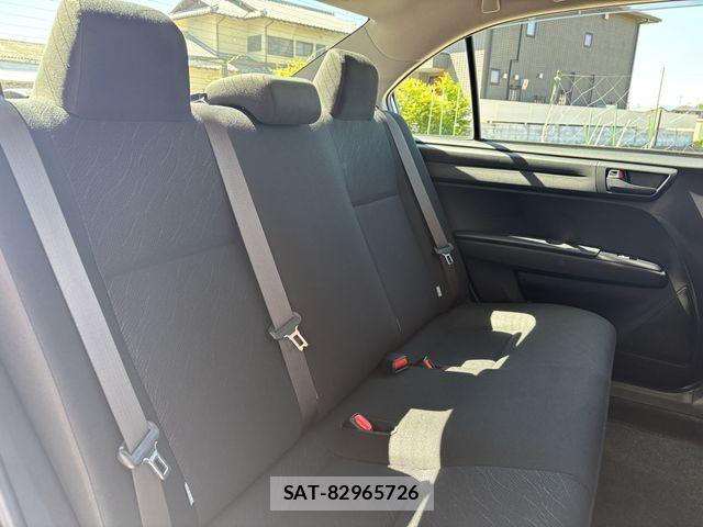 Toyota COROLLA AXIO 2020-02 7216239-14