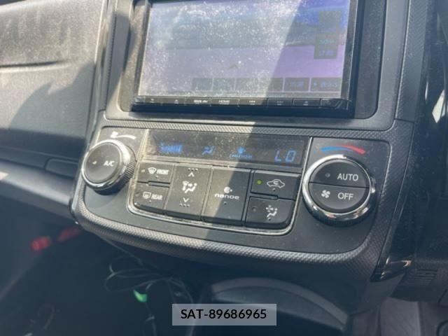 Toyota COROLLA AXIO 2020-04 7216247-17