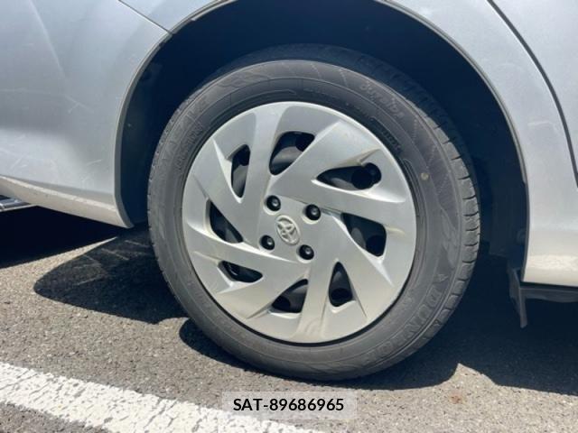 Toyota COROLLA AXIO 2020-04 7216247-24