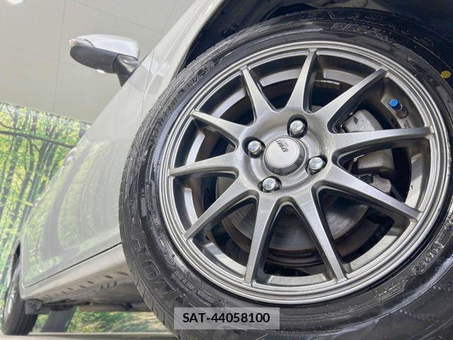 Toyota COROLLA AXIO 2015-11 7216237-9