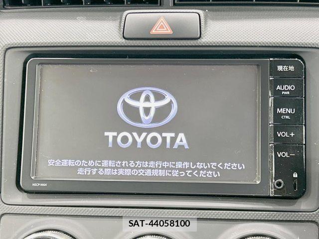 Toyota COROLLA AXIO 2015-11 7216237-2