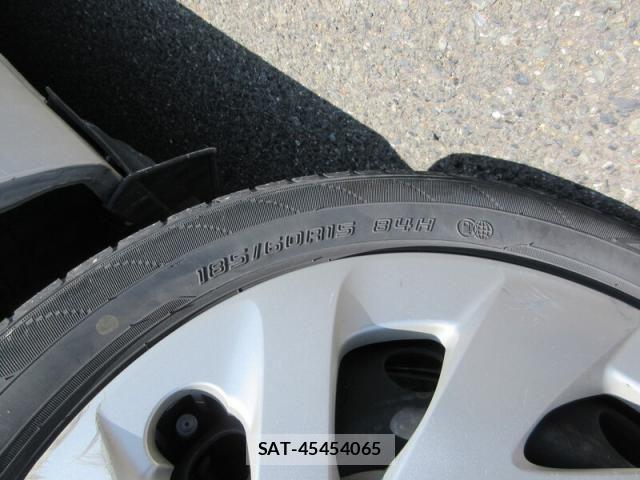 Toyota COROLLA AXIO 2020-04 7216240-26